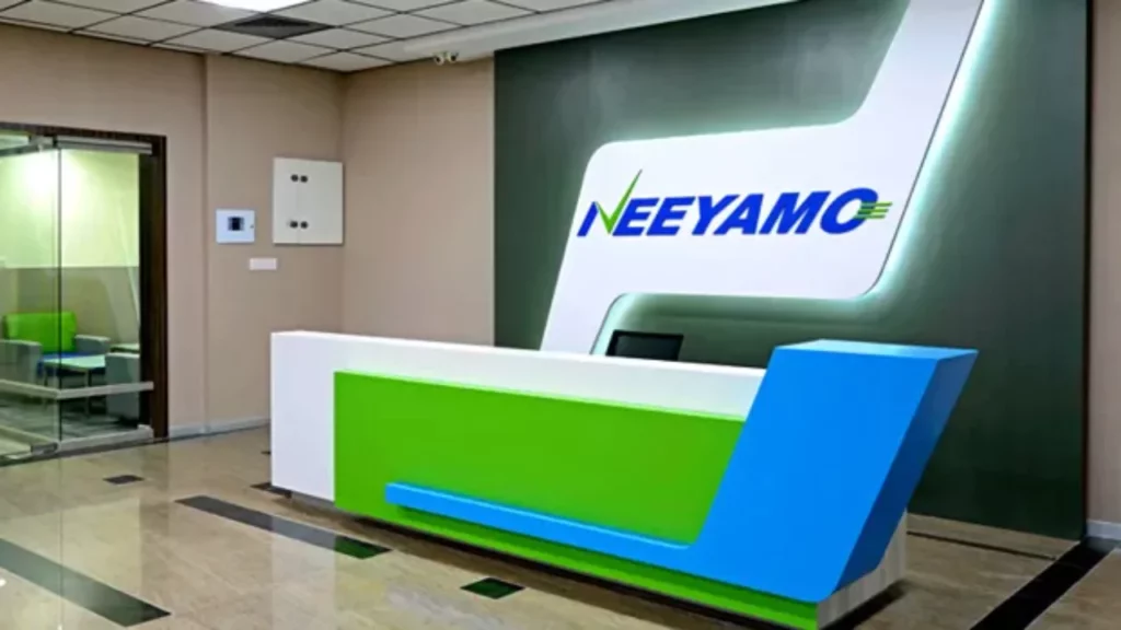 Neeyamo Walk-in Drive